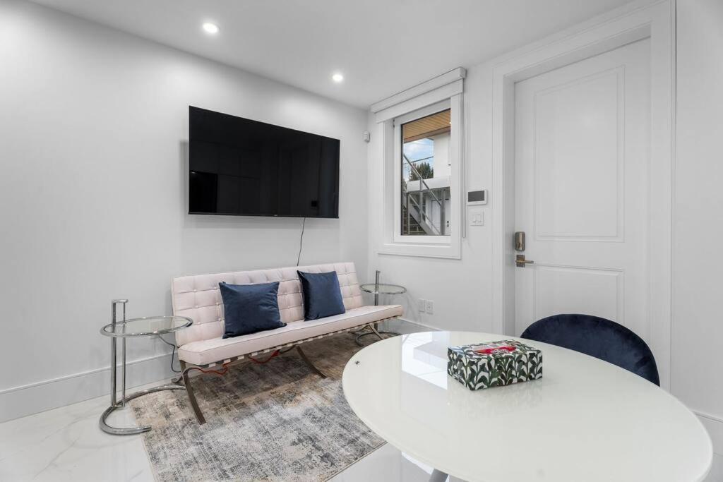 Brand New 2 Bedroom Point Grey Getaway 溫哥華 外观 照片
