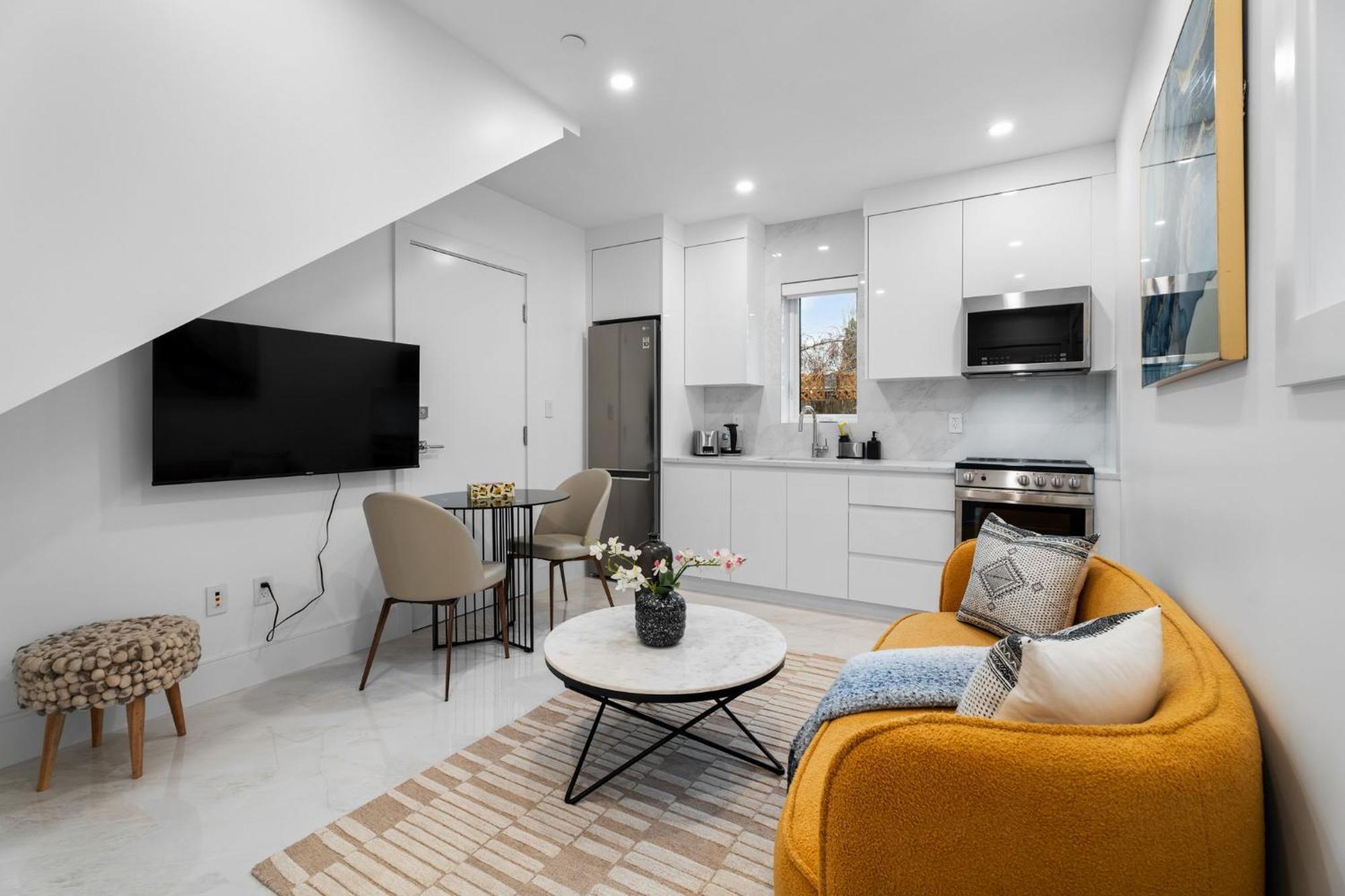 Brand New 2 Bedroom Point Grey Getaway 溫哥華 外观 照片